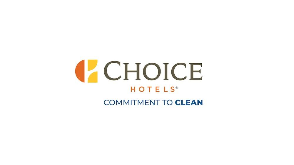 Quality Inn & Suites Moline - Quad Cities エクステリア 写真