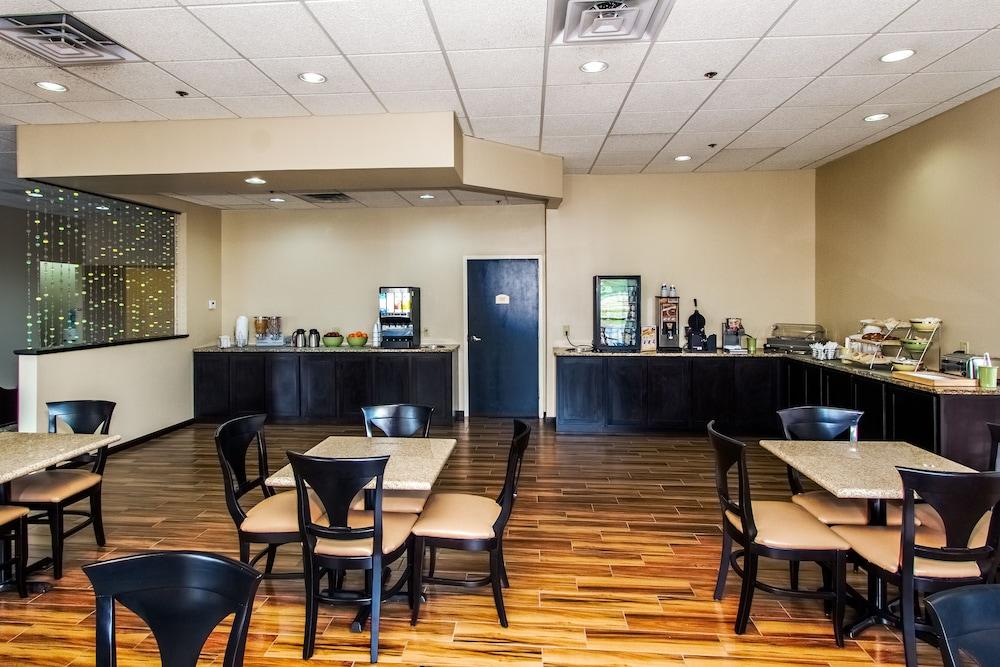 Quality Inn & Suites Moline - Quad Cities エクステリア 写真