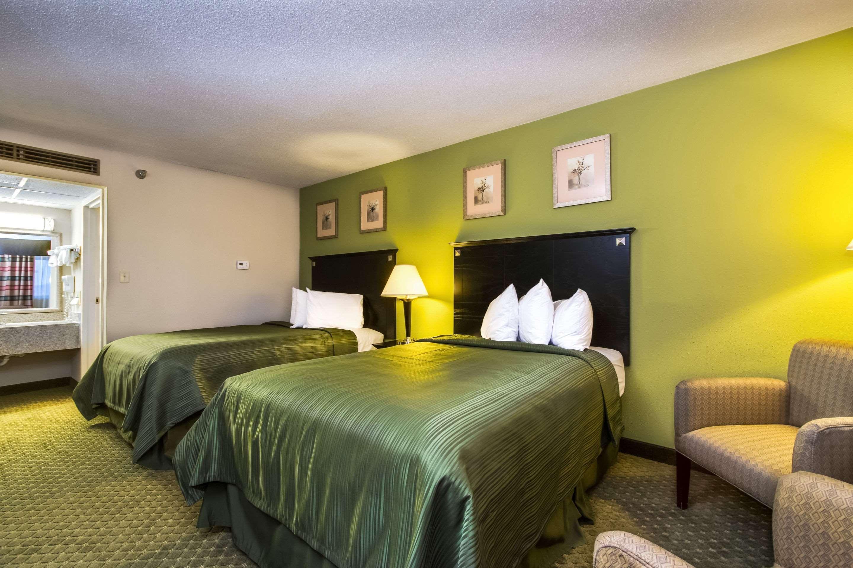 Quality Inn & Suites Moline - Quad Cities エクステリア 写真