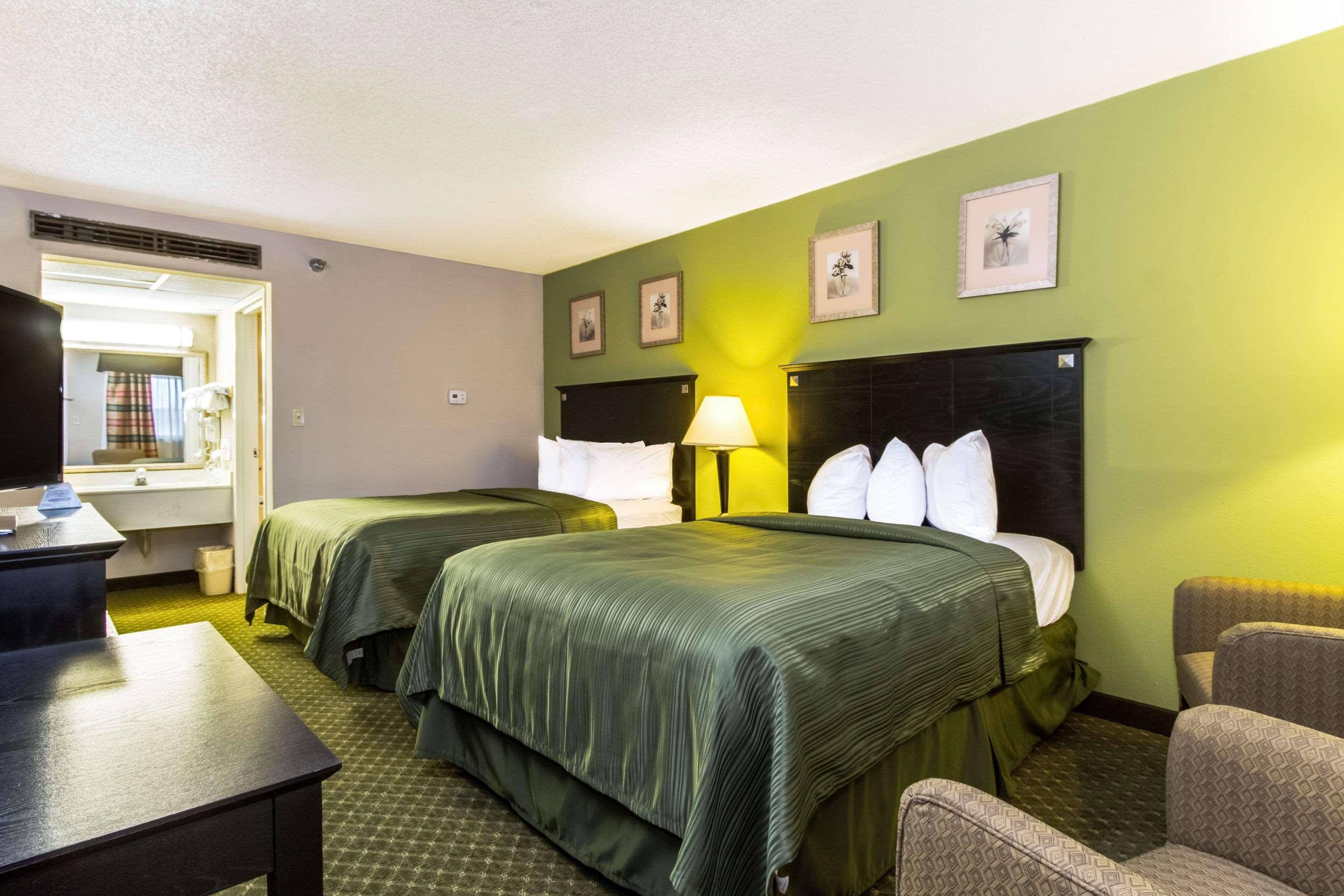 Quality Inn & Suites Moline - Quad Cities エクステリア 写真