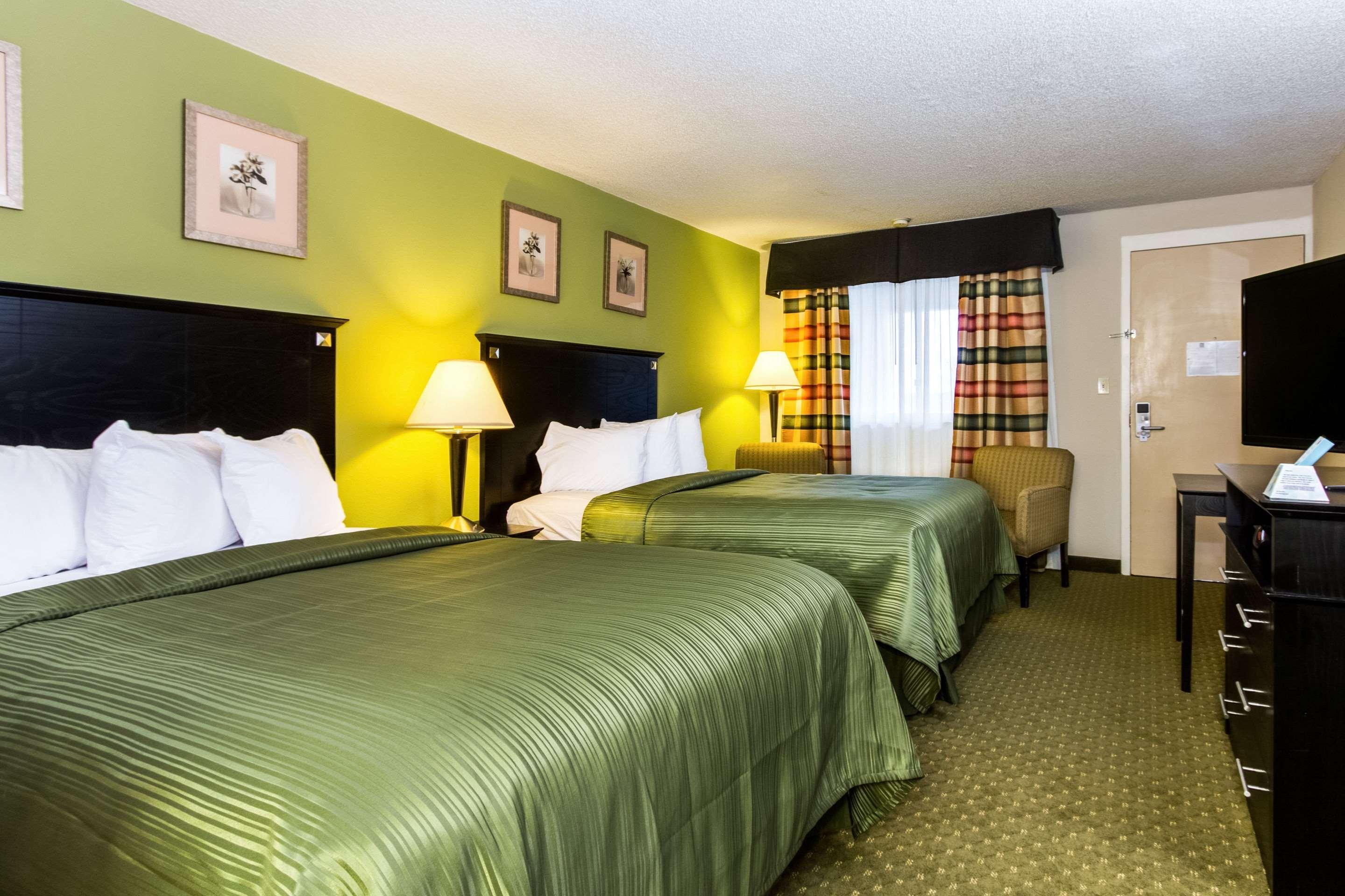 Quality Inn & Suites Moline - Quad Cities エクステリア 写真