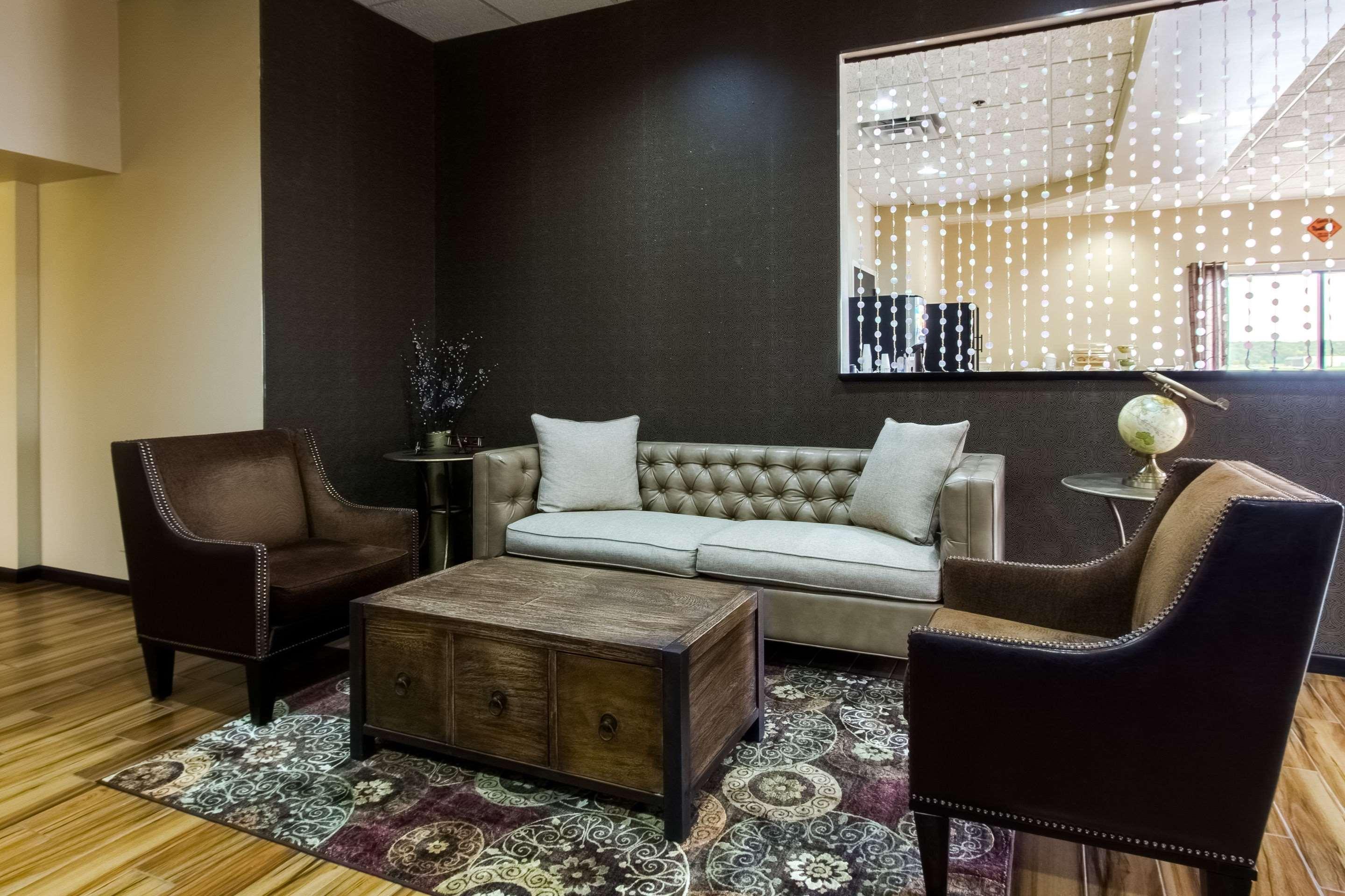 Quality Inn & Suites Moline - Quad Cities エクステリア 写真