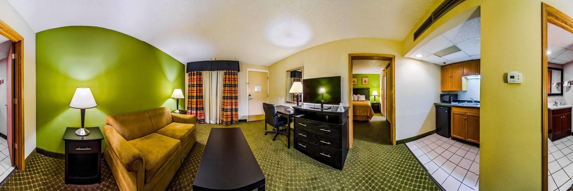 Quality Inn & Suites Moline - Quad Cities エクステリア 写真